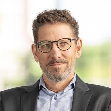 Tim Knapp's Instagram, Twitter & Facebook