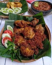 Ayam Goreng Lengkuas Di 2020 Resep Ayam Ayam Goreng Resep Makanan