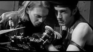 Living In Oblivion: Frame Line