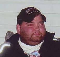 Kendra Waller's Instagram, Twitter & Facebook