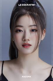 Le Sserafim Kazuha vs Twice Sana who is prettier?