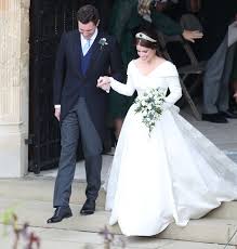 Peter pilotto foi a marca eleita pela princesa eugenie para criar vestido de casamento. Pin En Bodas Reales 2010 2019