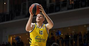 Oriahki was just one of a slew of former huskies participating in vegas this summer. Alba Dominates Game 1 Of The Finals Against Ludwigsburg Eurohoops