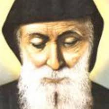 That's a promise curlies! 0% SULFATES, 0% SILICONES, 0% PHTHALATES, 0%  PARABENS, 0% MINERAL OILS نعدك يا ذات الشعر المجعد، إن تجعيدات شعرك الجميلة  ستعود! 0؜٪ سلفات، 0٪ سيليكون، 0٪ فثالات، 0٪