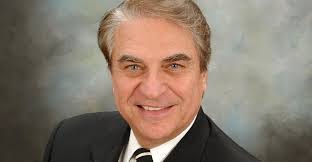 Linda Farthing's Instagram, Twitter & Facebook