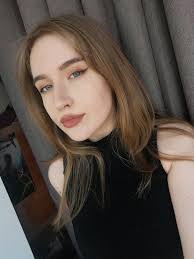 Angelina Hoffman's Instagram, Twitter & Facebook