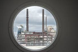 Ein schwerverletzter nach unfall im chempark ihre meinung zum thema ist gefragt Betriebsunfall Chlorsilane Im Chempark Leverkusen Ausgetreten Kolner Stadt Anzeiger