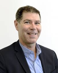 Lisa Silvey's Instagram, Twitter & Facebook