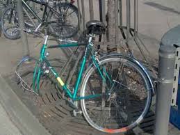 Huckeswagen Schrottfahrrader Im Offentlichen Raum