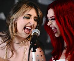 Dreams of hope, dreams of fear🎭 Get ready to sing, for the melody is near  🎤 Dream On LILIAC x RōZY RōZY Zoe Flores —————————————————— #dreamon  #Aerosmith #musicvideo #comingsoon #girlsofrock #femalesinger  #femalefrontedmetal