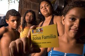 Resultado de imagem para bolsa familia