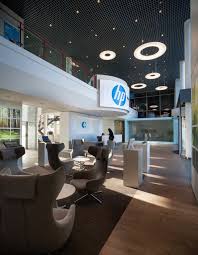 Hp Madrid S New Reception And Lobby Office Snapshots Commercial Office Design Office Lobby Design Office Space Design