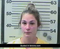 Ariel Crabtree's Instagram, Twitter & Facebook