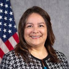 Dana Mattingly's Instagram, Twitter & Facebook