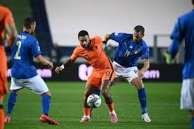 Select the subjects you want to know more about on euronews.com. Hasil Italia Vs Belanda Gol Gelandang Anyar Man United Selamatkan De Oranje Halaman All Kompas Com