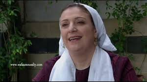 تختلف قصة باب الحارة الجزء الثاني عن الجزء الأول رغم تشابه معظم الشخصيات حيث أن قصة الجزء الأول كانت تدور بشكل أساسي حول السرقة التي قام بها الإدعشري، بينما الجزء الثاني كانت قصته تدور حول دعم الثوار وطلاق سعاد زوجة. Ø¨Ø§Ø¨ Ø§Ù„Ø­Ø§Ø±Ø© Ù€ Ø§Ø³Ù…ÙŠ Ø§Ù… ØªÙˆÙÙŠÙ‚ Ø¨Ø³ Ù…Ø§Ø¹Ù†Ø¯ÙŠ ØªÙˆÙÙŠÙ‚ Ù‡Ù‡Ù‡Ù‡ Ø§Ø¶Ø­Ùƒ Ù…Ø¹ ÙØ±ÙŠØ§Ù„ Ù€ ÙˆÙØ§Ø¡ Ù…ÙˆØµÙ„Ù„ÙŠ Youtube