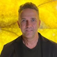 20+ "Robin Sa" profiles