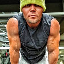 Hayden Steele's Instagram, Twitter & Facebook