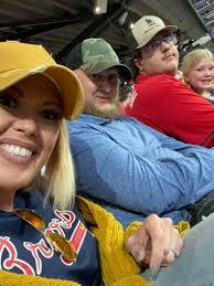 Ashley Stockdale's Instagram, Twitter & Facebook