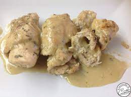 Pulite il petto di pollo da eventuali eccessi di grasso, ossi e cartilagini e dividetelo a metà. Involtini Di Petto Di Pollo Con Pesto E Formaggio Le Meraviglie Di Cicetta
