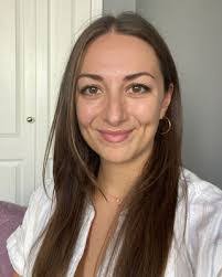 Ginger Howard's Instagram, Twitter & Facebook