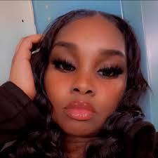 Kristina Endicott's Instagram, Twitter & Facebook