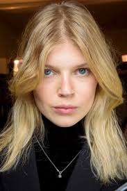 Round faces have their charm and beauty. 60 Cool Hairstyles To Flatter Round Faces Top Haircuts For Round Faces