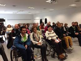 La esclerosis múltiple es una enfermedad crónica del sistema nervioso central. Personas Con Esclerosis Multiple Se Forman Para Afrontar Esta Patologia Y Mejorar Su Calidad De Vida El Independiente De Granada