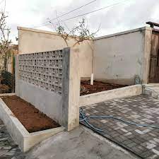 Tapi sekarang ini roster beton juga digunakan sebagai bangunan dinding atau tembok rumah. Pemasangan Roster Beton Bali Proyek Mayor Jaya Properti Facebook