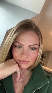 Summer Singley's Instagram, Twitter & Facebook