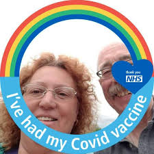 Please can I have recommendations for gel nail/ pedicure, mobile or salon.  Thanks