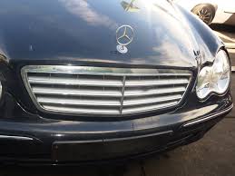 Front Grille Mercedes Benz C Class W203 C 220 Cdi 203 008 A2038800223 Fkz Mercedes Benz B Parts
