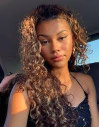 Bernice Moore's Instagram, Twitter & Facebook