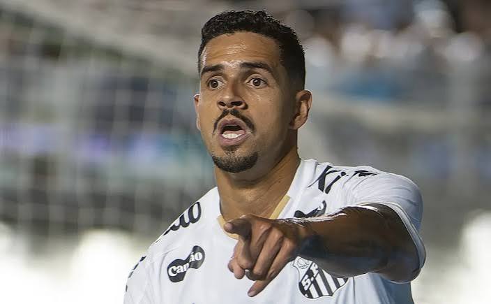 Empresa cobra mais de R$ 1MI do Santos sobre Lucas Ver&iacute;ssimo