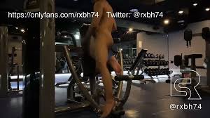 Asian Gay Guys Have Sex in Gym | xHamster