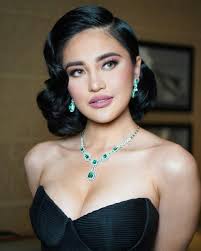 Who are HMUAs in Cavite that specialize in Pin-Up/Vintage Hairstyles?