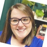 Michelle Helzer's Instagram, Twitter & Facebook