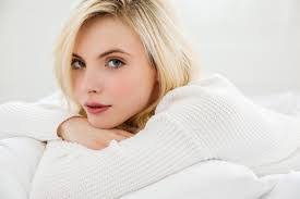 Kat Neff's Instagram, Twitter & Facebook