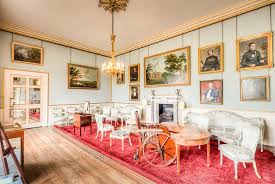 Wm string lounge chair 5. Hd Wallpaper Curve Table With Chairs In Museum Molding Indoors Dining Room Wallpaper Flare