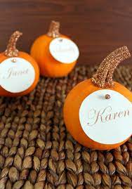 Diy yarn pumpkin place cards. 38 Diy Thanksgiving Place Cards Diy Place Card Ideas For The Holidays