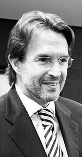 La Jornada: Avalan diputados entrega de medalla a Landeros, pese a rechazo  de la izquierda