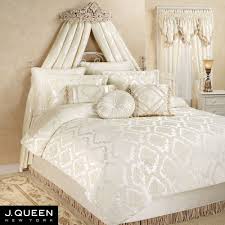 ✓free returns ✓100% satisfaction sweet dreams crystal palace bedding. Estate Chenille Medallion Comforter Bedding By J Queen New York