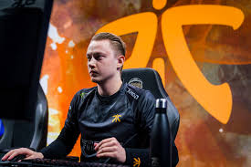 Which Mouse Grip Is Best For You Steelseries