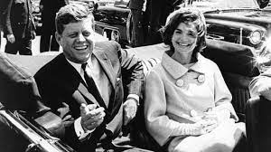 He was elected in 1960, besting the arguably more qualified (though insane), but far less attractive richard nixon. John F Kennedy Fur Immer Held Und Mythos Politik Sz De