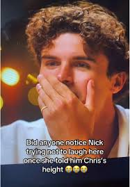 Nick Nayersina Chris Love Island