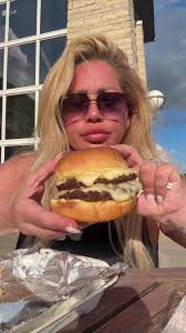 Taryn Hyduk Burger