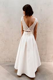 Diese schlichten brautkleider von pure bestechen mit stilvoller reinheit und eleganter sinnlichkeit. Pin On Wedding