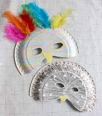 Ainsi, pour préparer mardi gras, mes enfants ont fabriqué eux même des masques avec des assiettes et divers éléments comme des. Diy Comment Fabriquer Des Masques Dans Des Assiettes En Carton Cabane A Idees