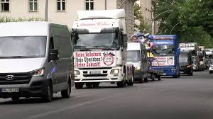 Submitted 3 months ago by leath_hedger. Lkw Korso Der Schausteller Fuhrt Zu Langen Staus Kundgebung Am Brandenburger Tor Rbb24