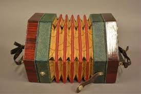 Some concertinas have 20 buttons. Sold Price Vintage Rigoletto Squeeze Box Concertina January 6 0116 10 00 Am Cst Vintage Squeeze Musical Art